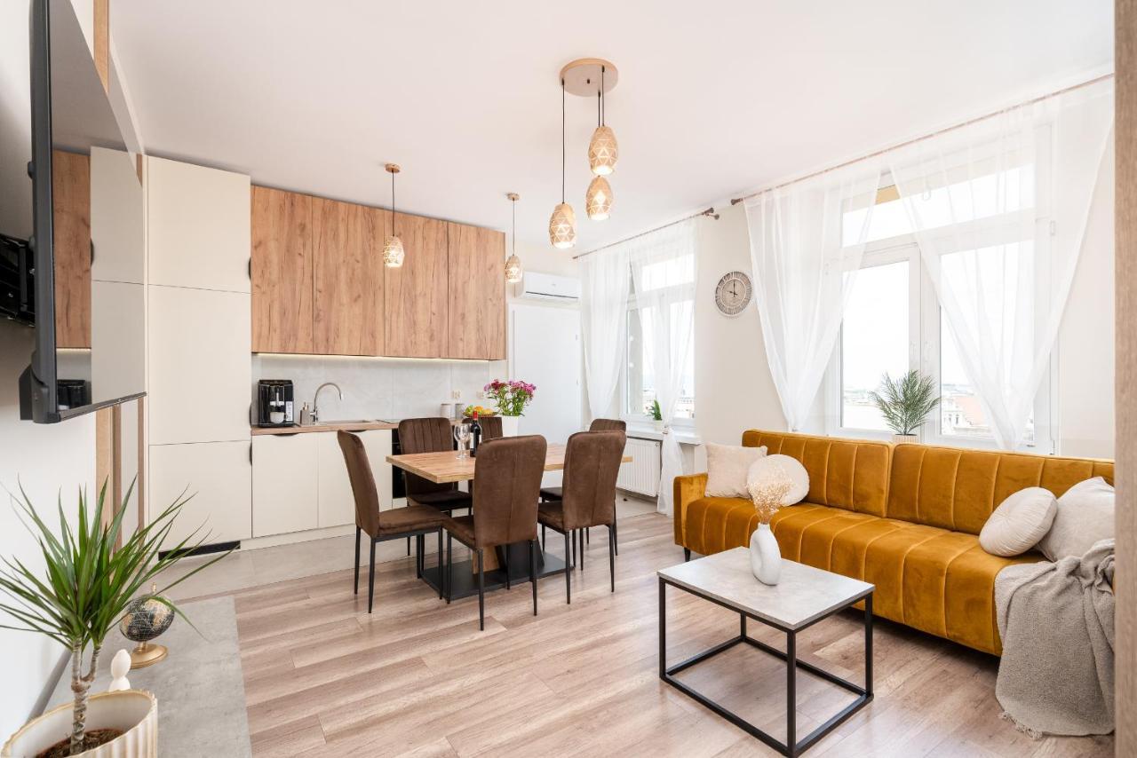 Basztowa Apartments By Vsi Краков Экстерьер фото